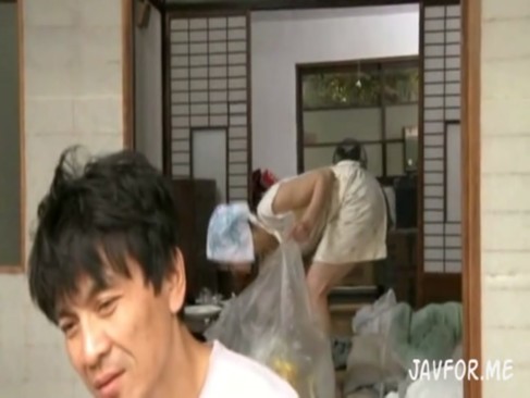 [免費A片] [Nagae style]美人妻房東用勃起肉棒生插入槍推力引誘無內褲和頭紗的大雞巴住戶，射入陰戶。