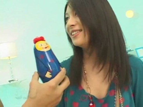 [免費A片] 【宮瀬あきな】美少女がマンコ弄られ擦られ手マン責め、フェラ、手コキ、勃起肉棒生挿入顔射。